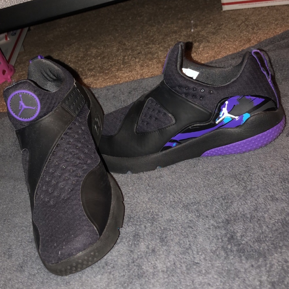 Men’s Jordan’s.